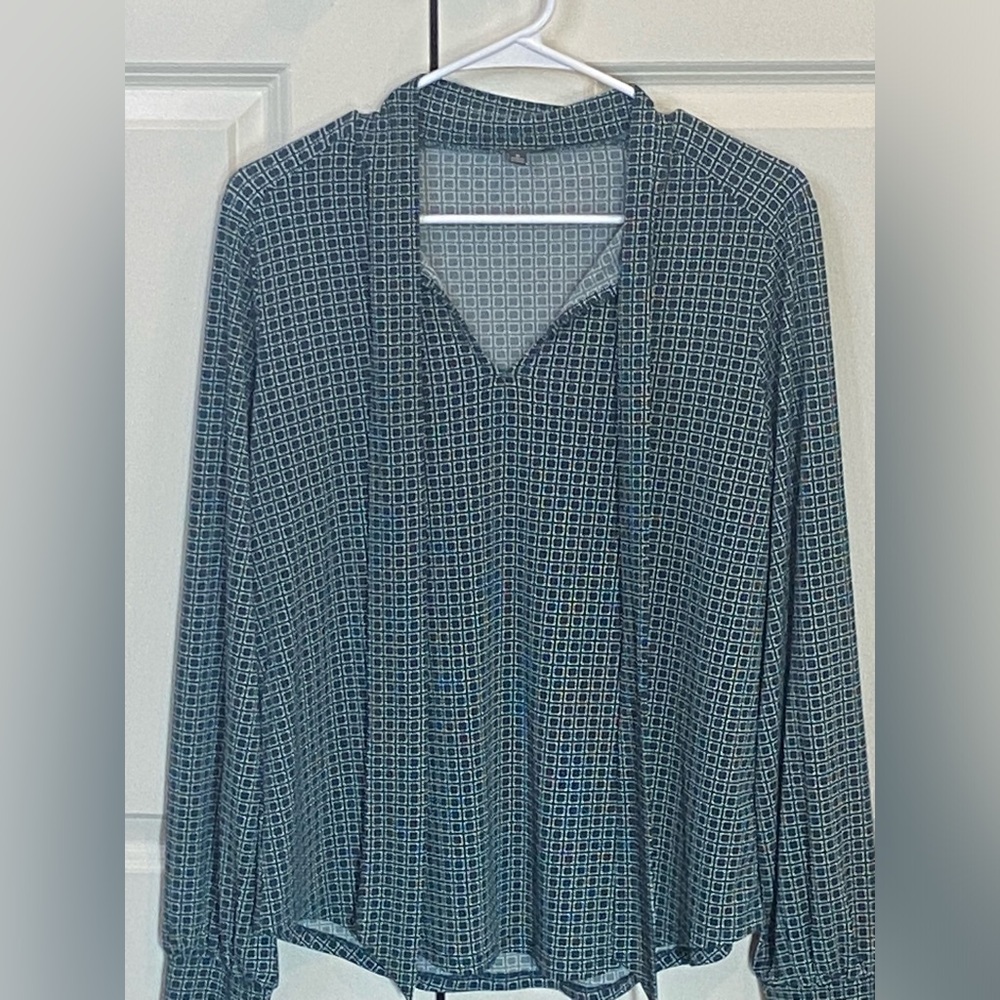 Adrianna Papell Womens Long Sleeve Tie Neck Top